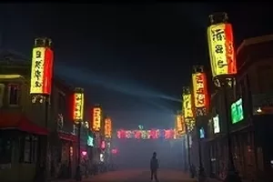 《雪落站台》覆盖薄雪的站台长椅封面画面